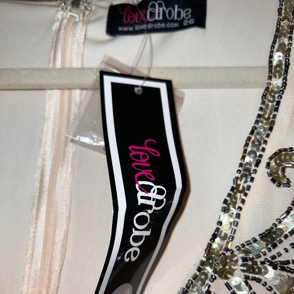 Lovedrobe Plus Size Embellished Tunic/Dress. New with Tags. - Picture 6 of 8